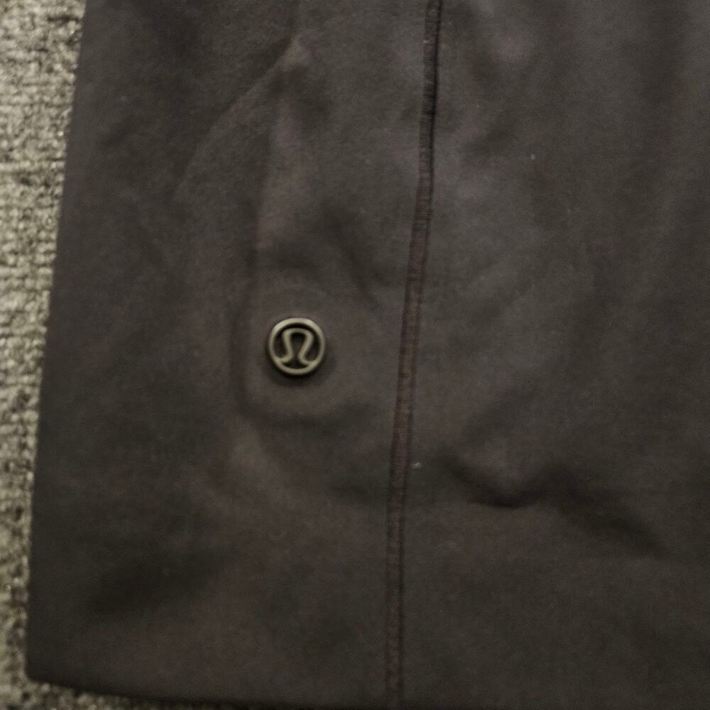 Lululemon Black Hooded Waterproof Rain Jacket Windbreaker Women's Size L - Picture 8 of 10